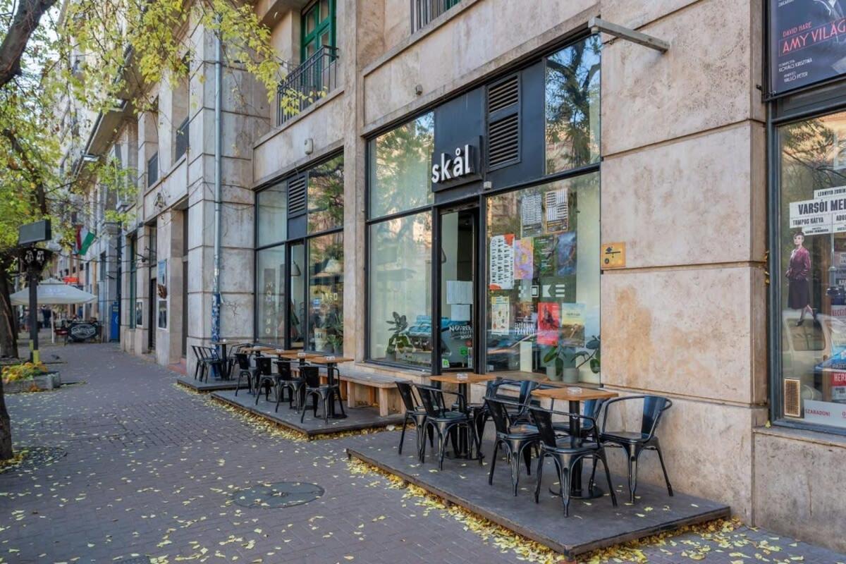 Extra Central And New Studio Budapest Eksteriør bilde